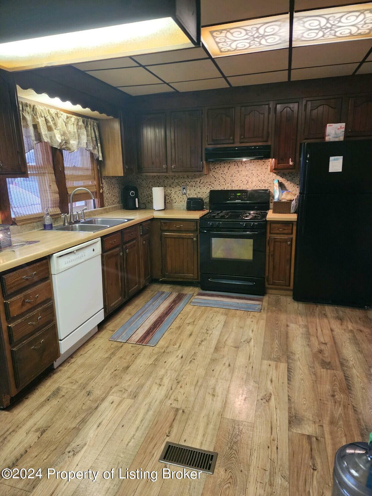 Property Photo:  301 3rd Street NW  ND 58854 