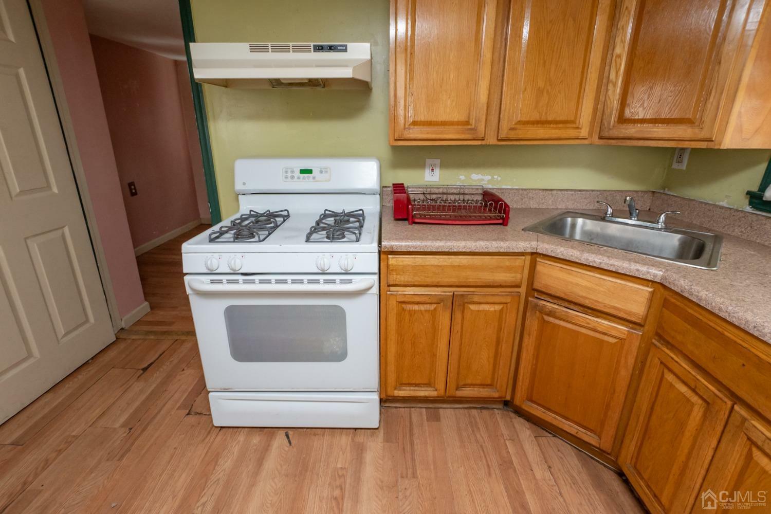 Property Photo:  246 Raritan Street  NJ 08879 