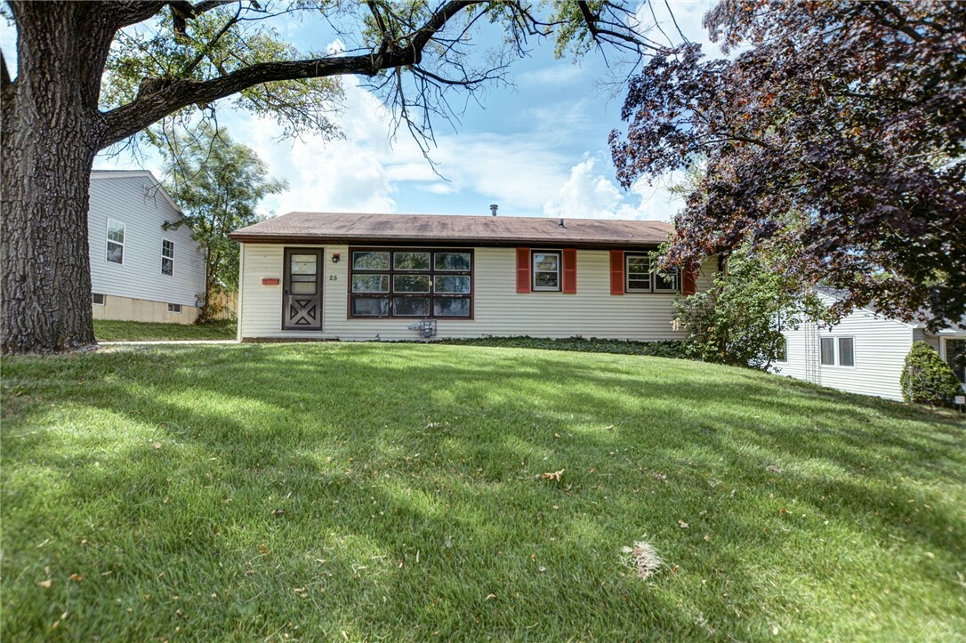 Property Photo:  25 5th Drive  IL 62521 