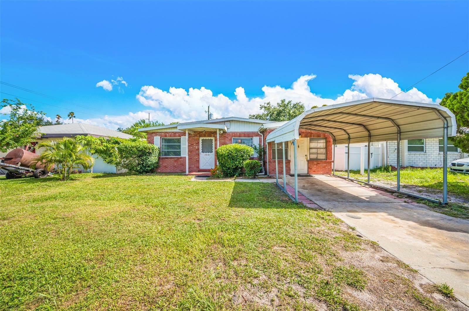 Property Photo:  3919 W Arch Street  FL 33607 