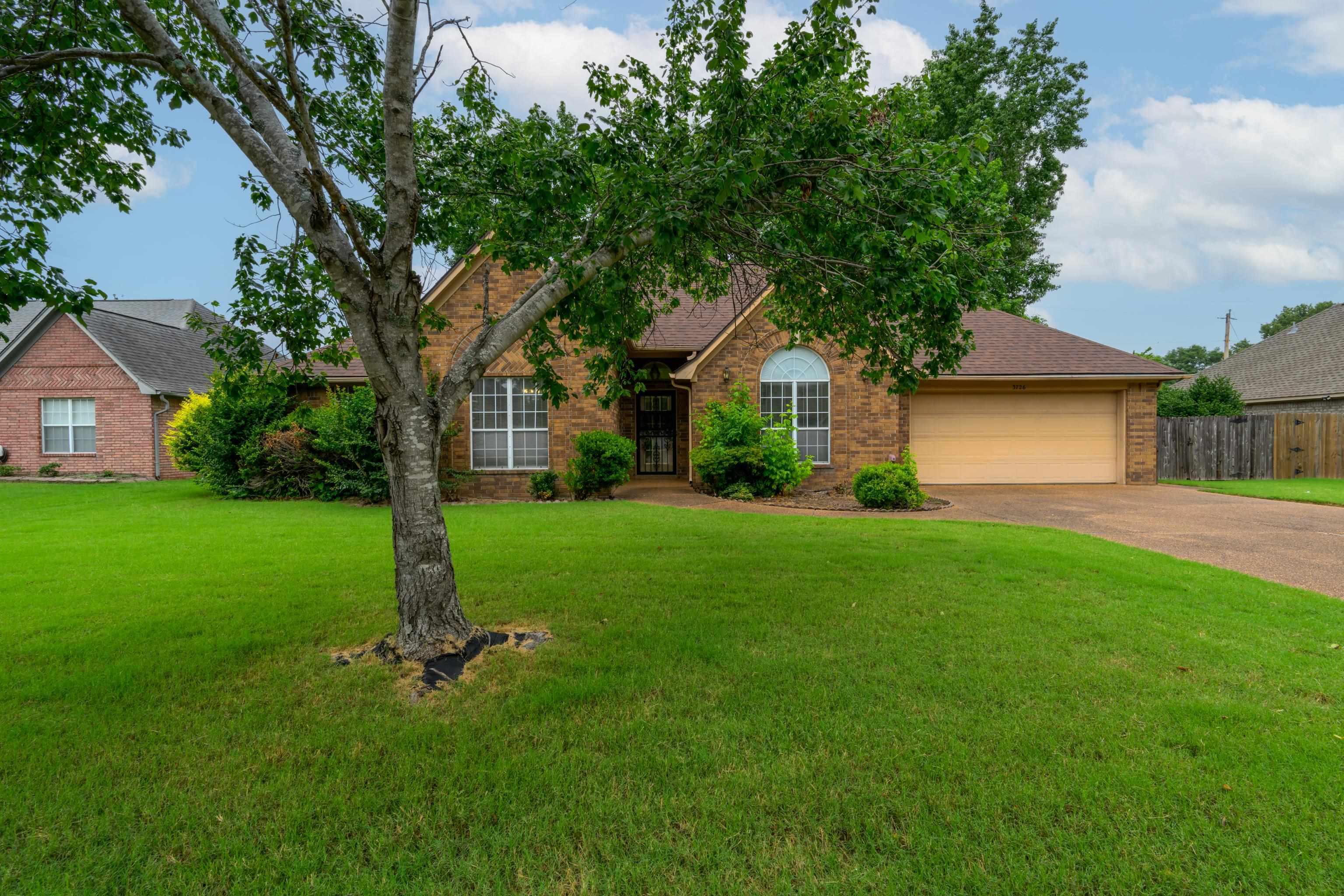 Property Photo:  3726 Russell Hurst Dr E  TN 38135 