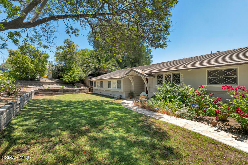 Property Photo:  254 Arcturus Street  CA 91360 