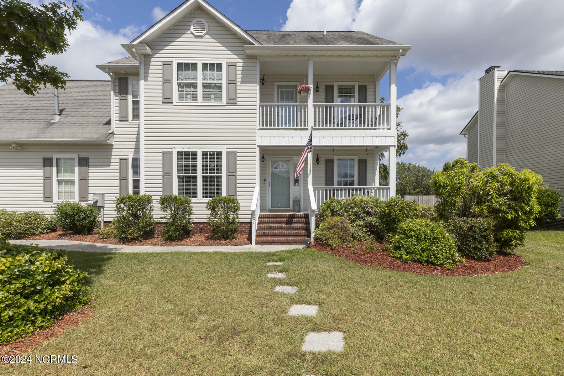 Property Photo:  101 Newport Drive  NC 28540 