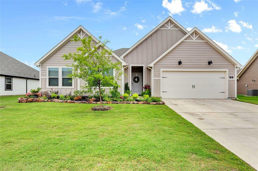 Property Photo:  733 Buttercup Drive  TX 76258 