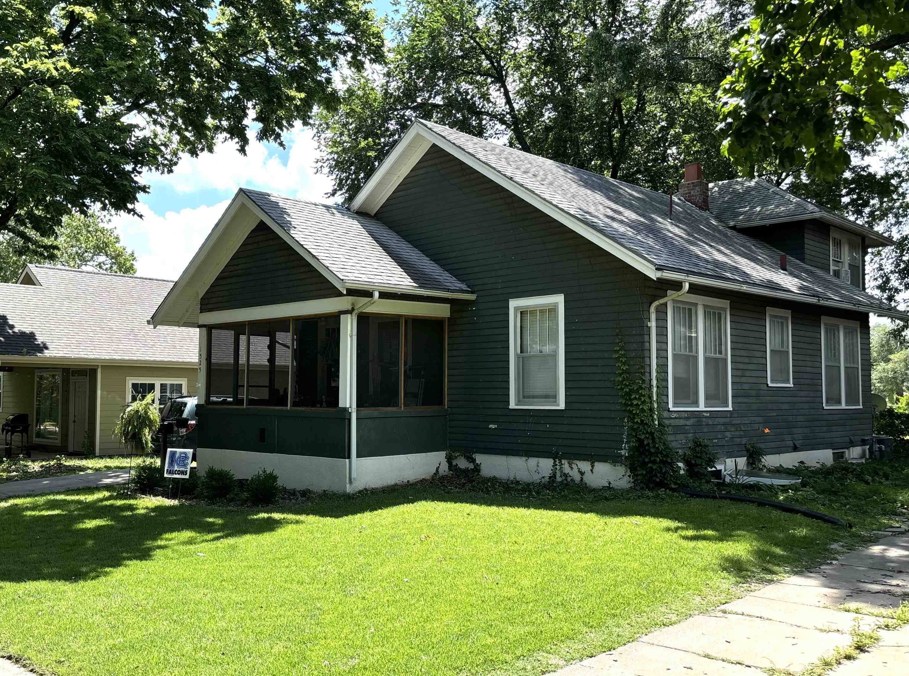 Property Photo:  1525 Humboldt St  KS 66502 