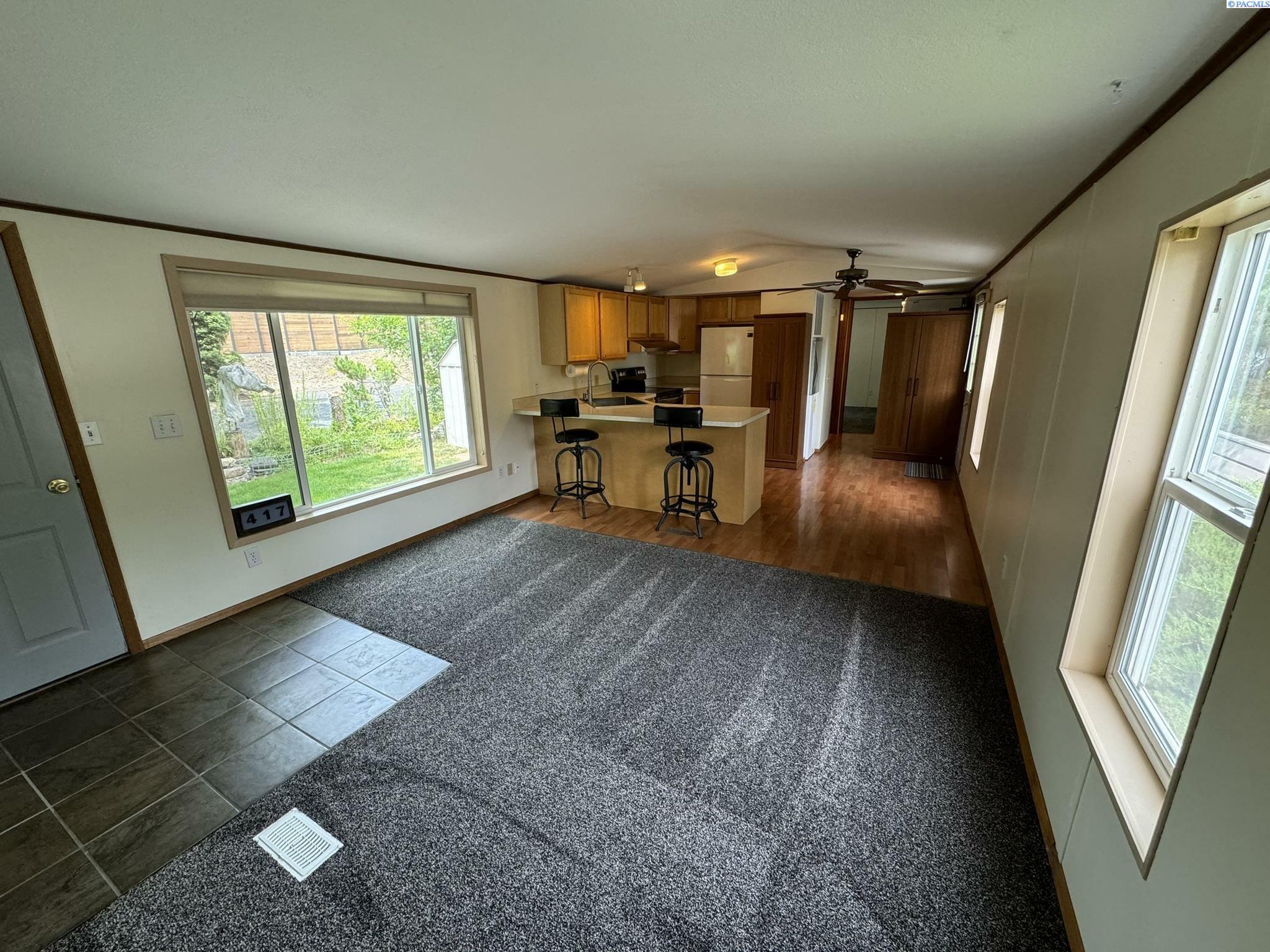 Property Photo:  417 NW Parkwest Dr  WA 99163 