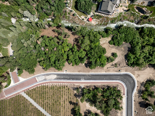 Property Photo: 3747 E Quail Hill Ln 102 UT 84092