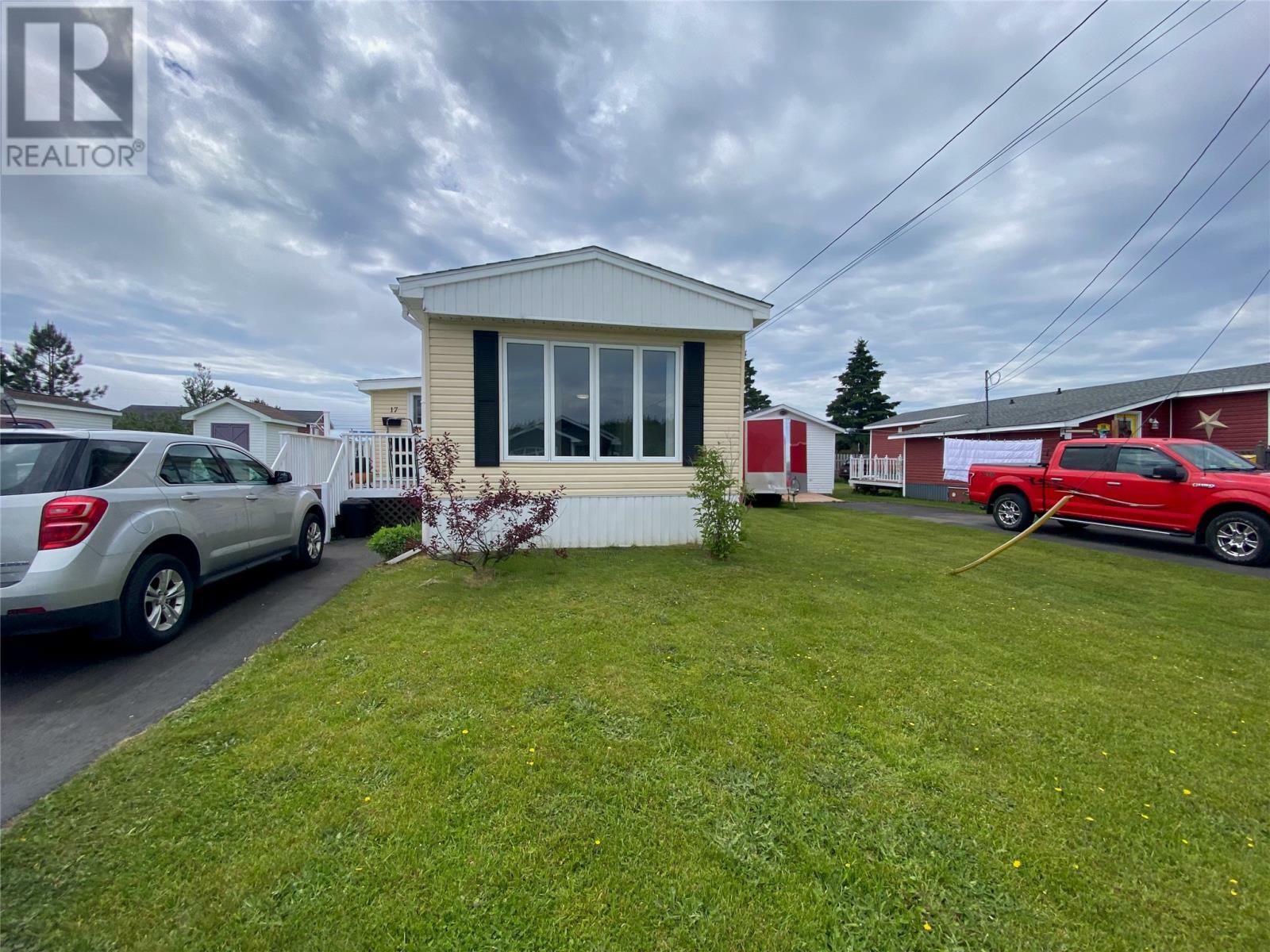 Property Photo:  17 Ford Crescent  NL A2N 3H6 