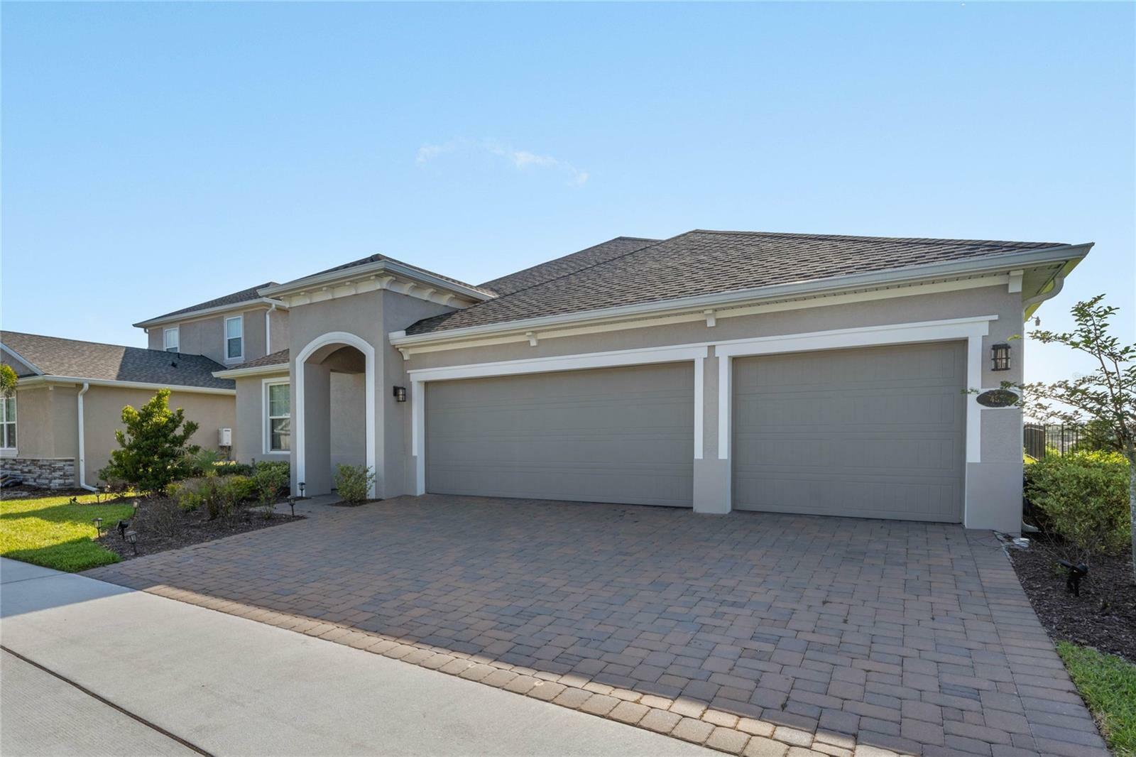 Property Photo:  452 Wedgeworth Lane  FL 32724 