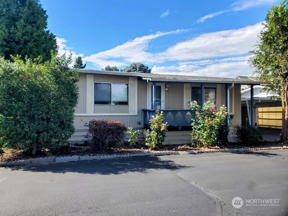 Property Photo:  1311 Maple Street 2  WA 98801 