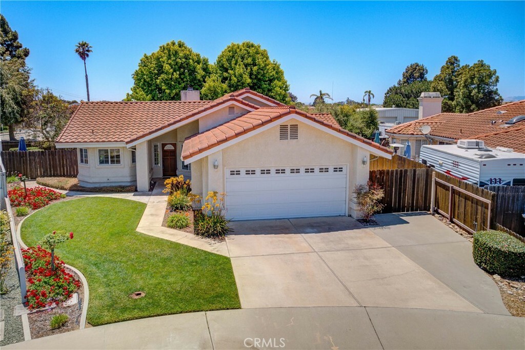 Property Photo:  478 Noel Street  CA 93420 