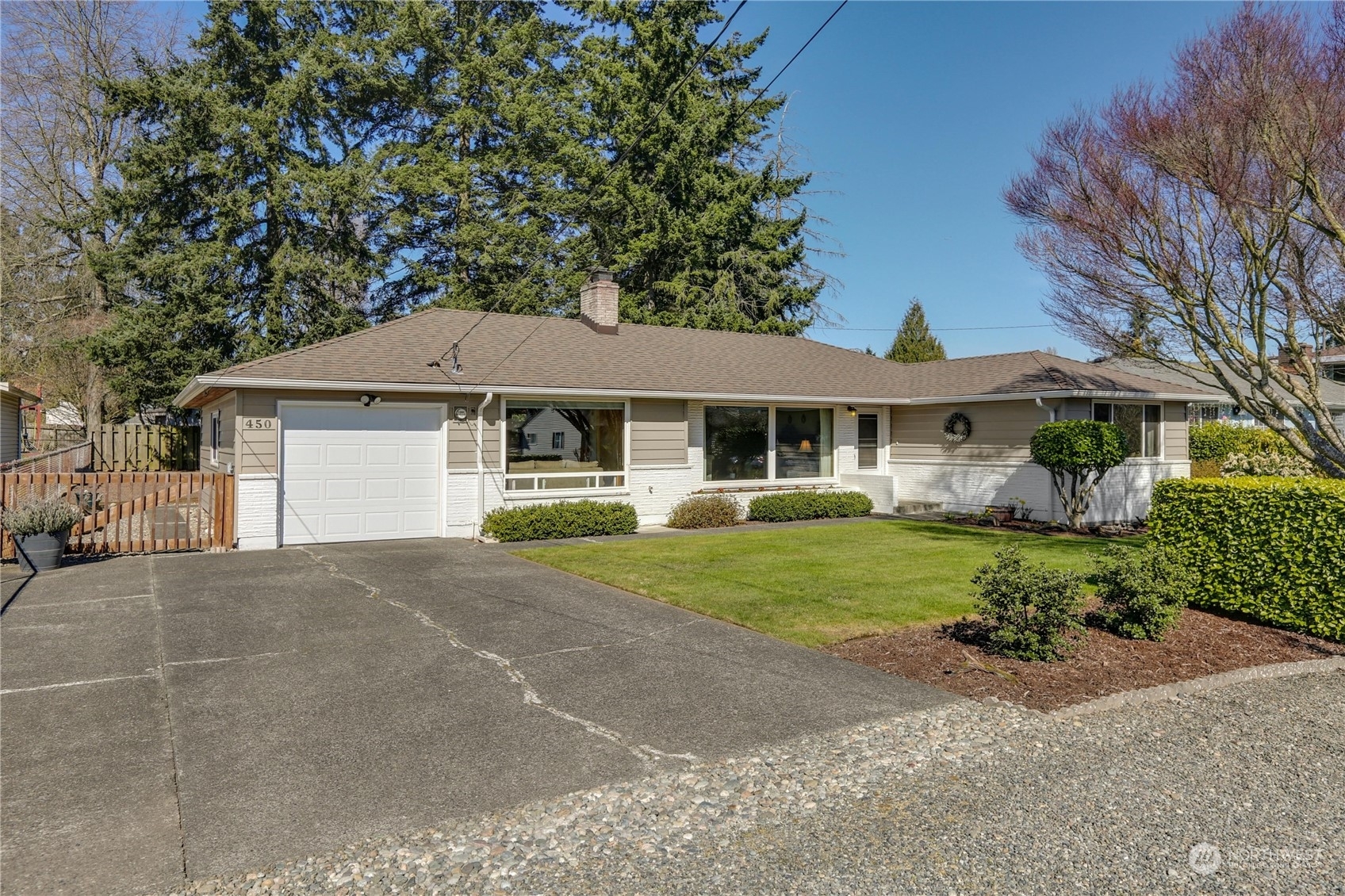 Property Photo:  450 SW 122nd Street  WA 98146 