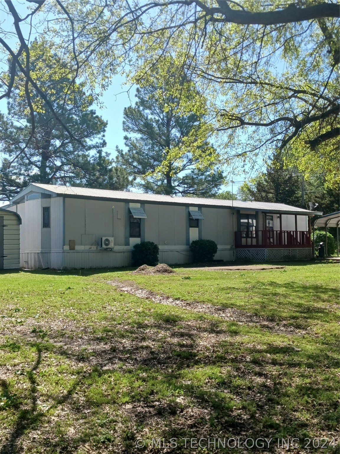 Property Photo:  409 W North  OK 74426 