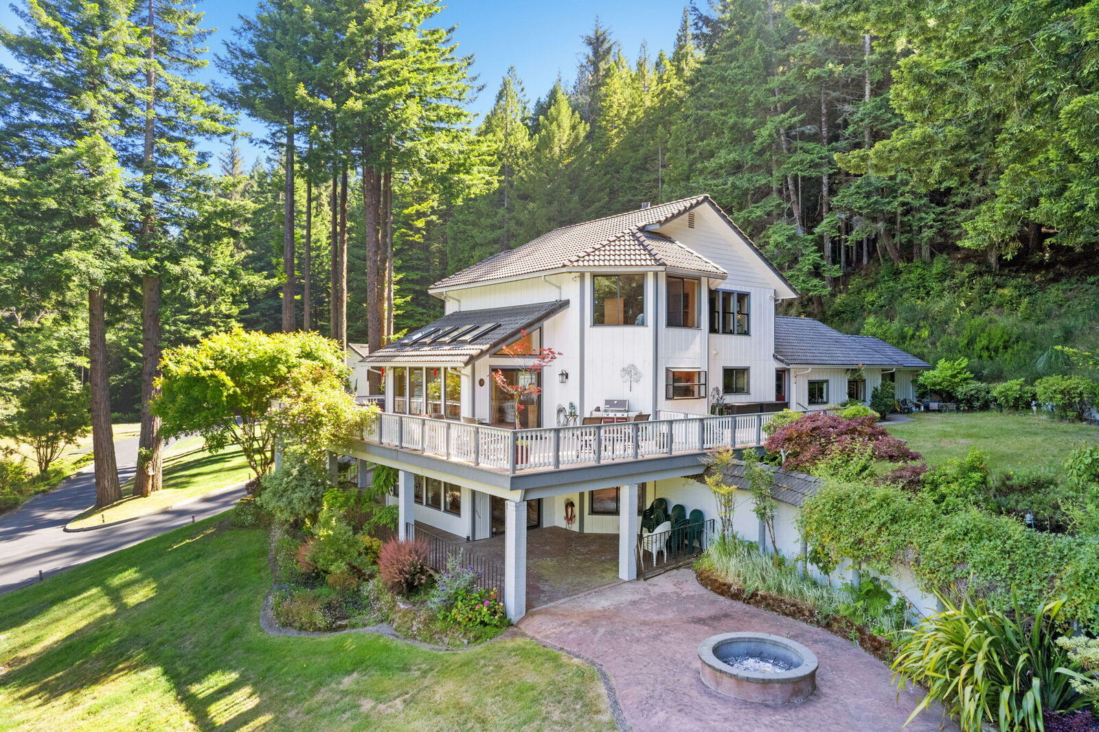 Property Photo:  2862 Woodgulch Road  CA 95549 