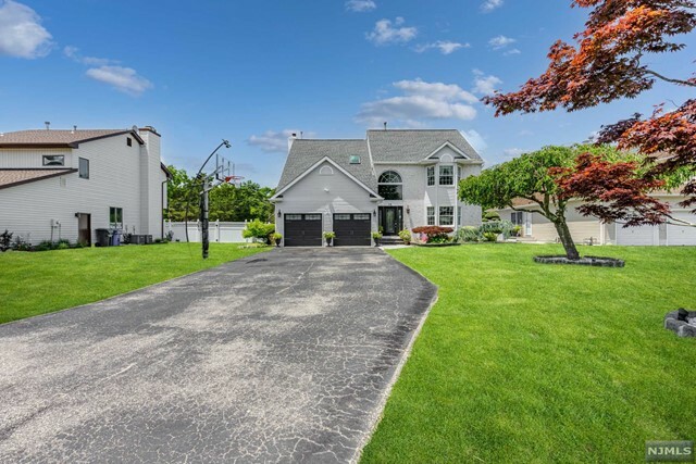 Property Photo: 38 Poppy Court NJ 08723