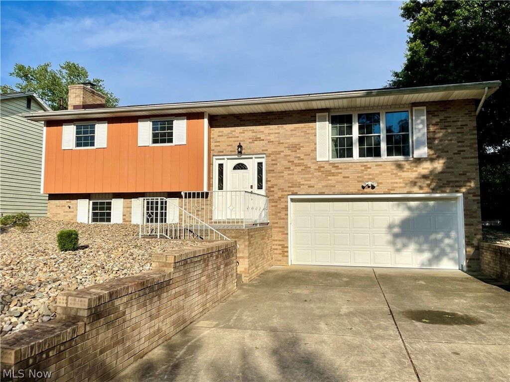 Property Photo:  4822 7th Avenue  WV 26105 