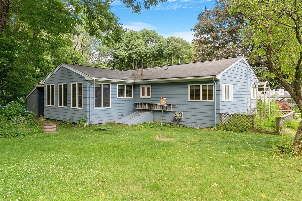 Property Photo:  42 Oneida Rd  MA 01720 