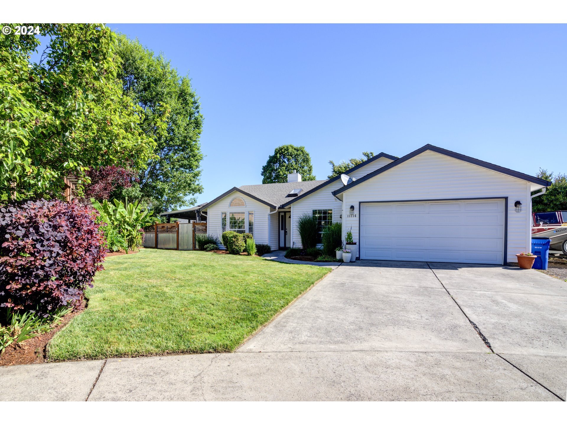 Property Photo: 11116 NE 6th Ct WA 98685
