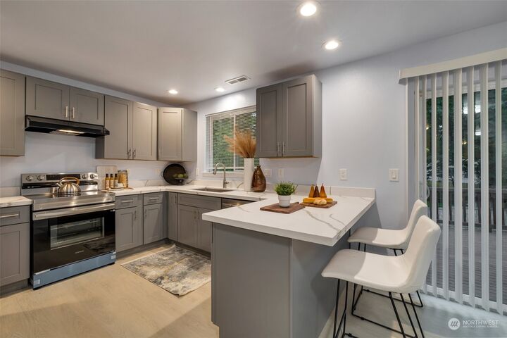 19210 112th Place NE  Arlington WA 98223 photo