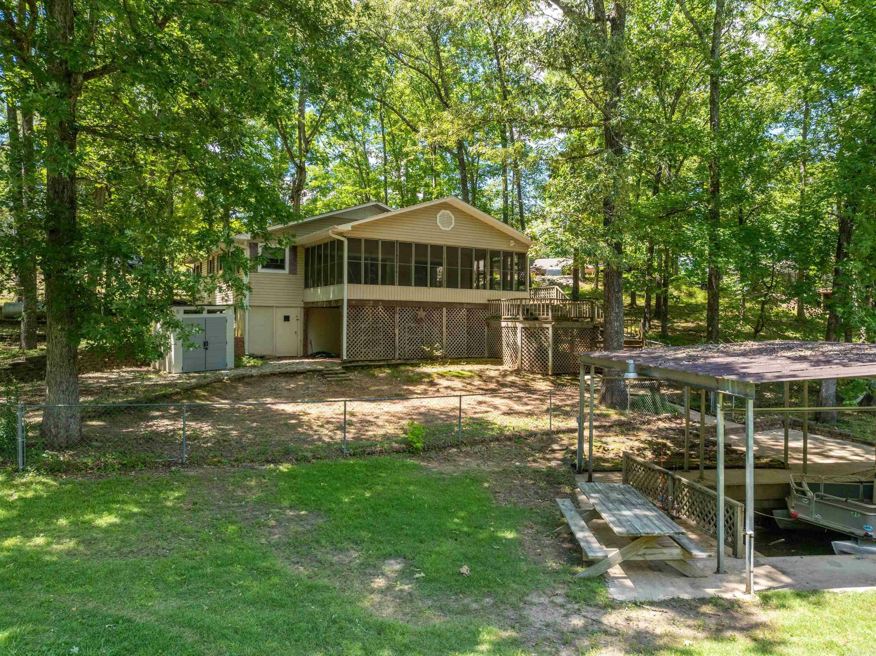 Property Photo:  260 Springbrook Drive  AR 71913 