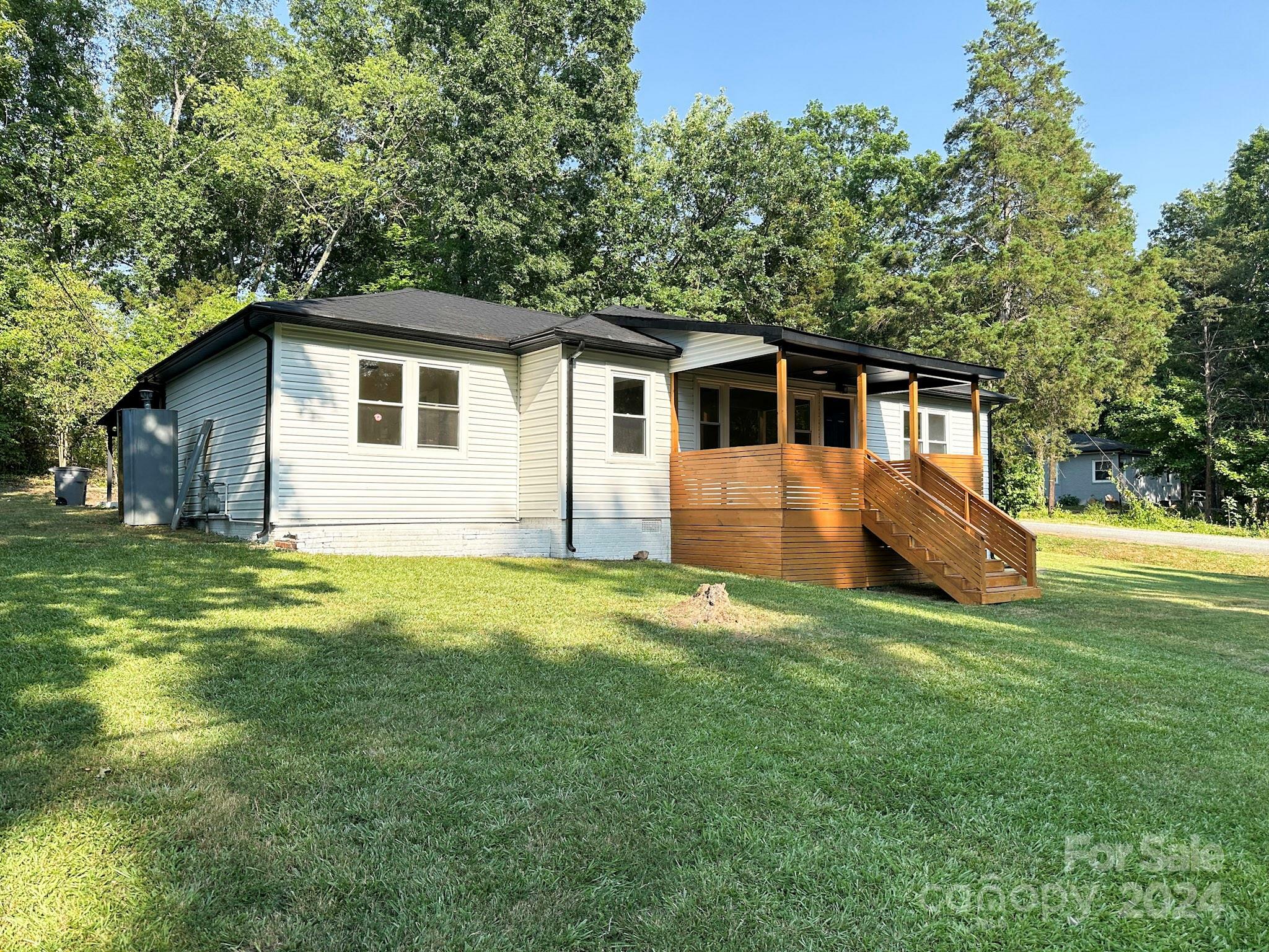 Property Photo:  2407 Carolina Avenue  NC 28083 