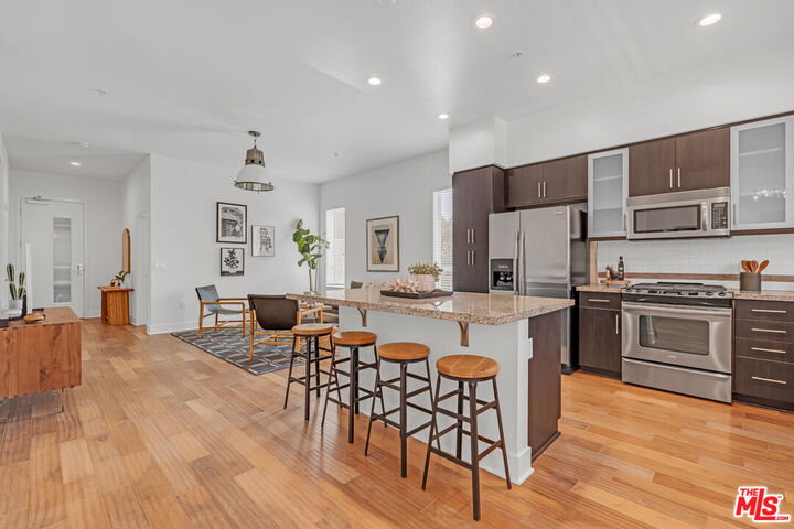 12920   Runway Rd 252  Los Angeles CA 90094 photo