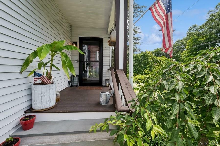 Property Photo:  27 Temple Place  NY 10570 