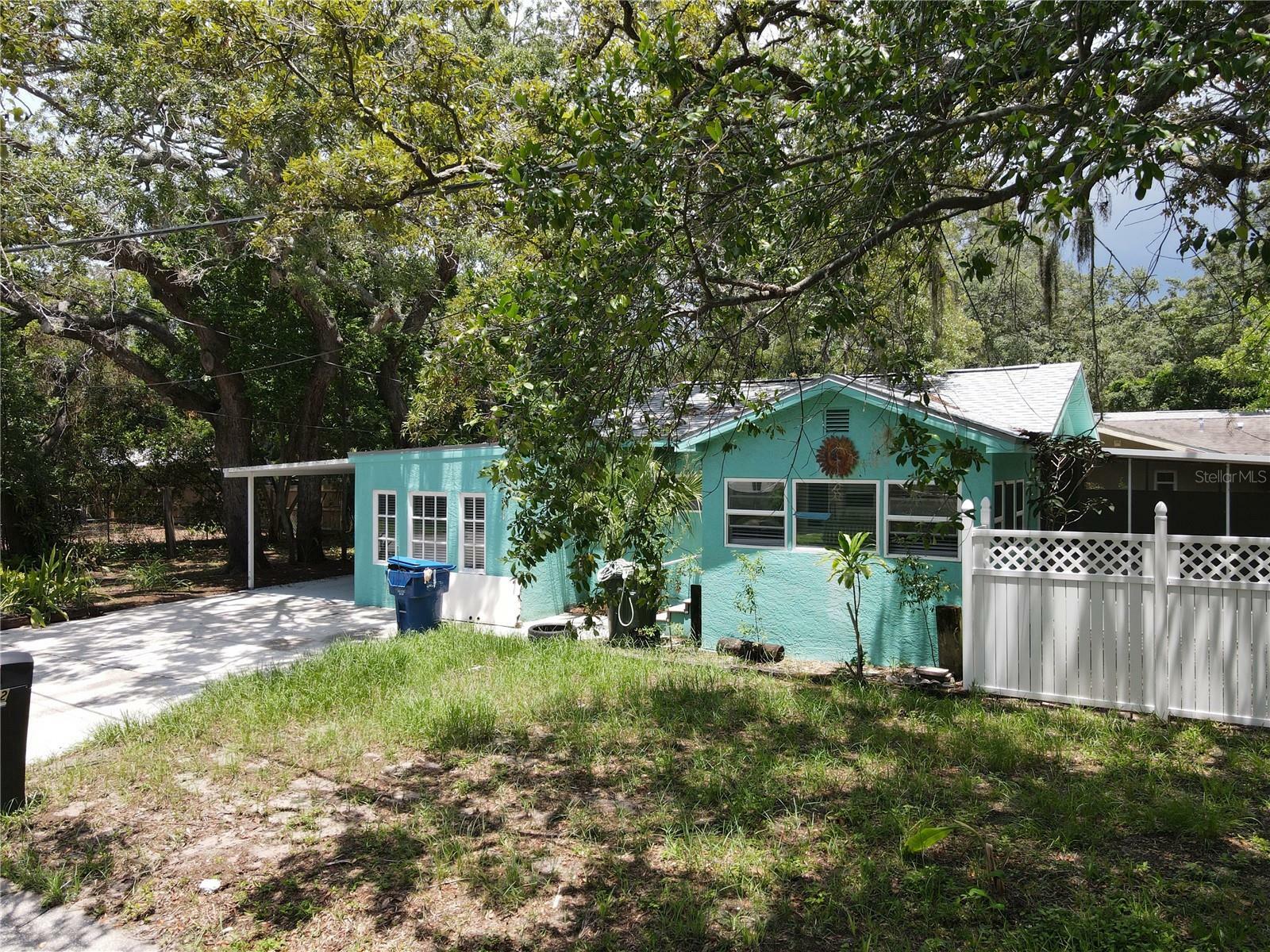 Property Photo:  922 SW 10th Street SW  FL 33770 