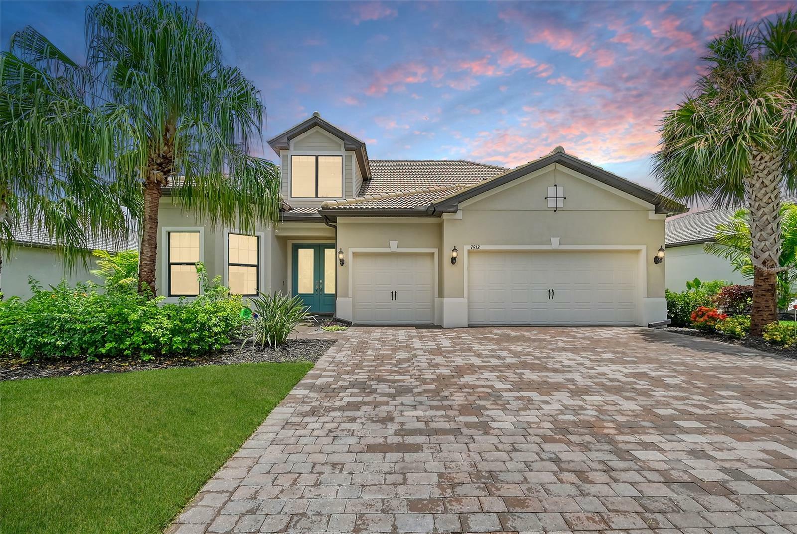 Property Photo: 7912 Grande Shores Drive FL 34240