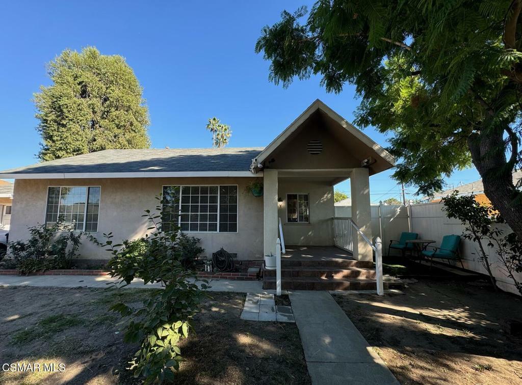 Property Photo:  6828 Jellico Avenue  CA 91406 