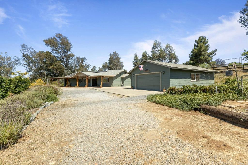 21053 Day Star Way  Ramona CA 92065 photo