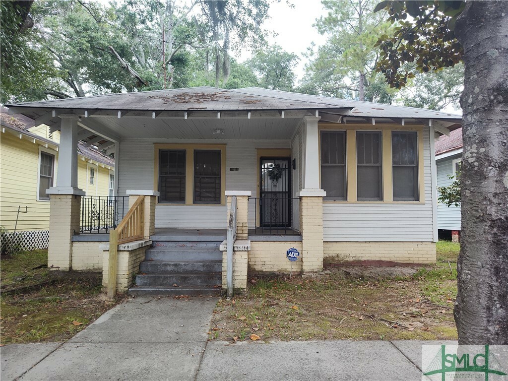 Property Photo:  1124 SE 36th Street SE  GA 31404 