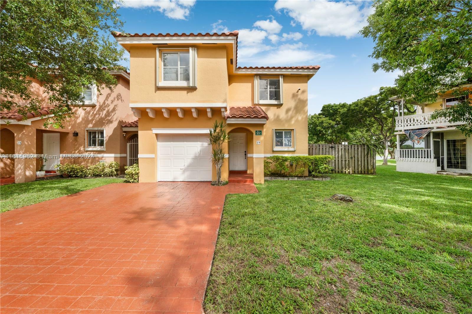 Property Photo:  14888 SW 104th St 19  FL 33196 