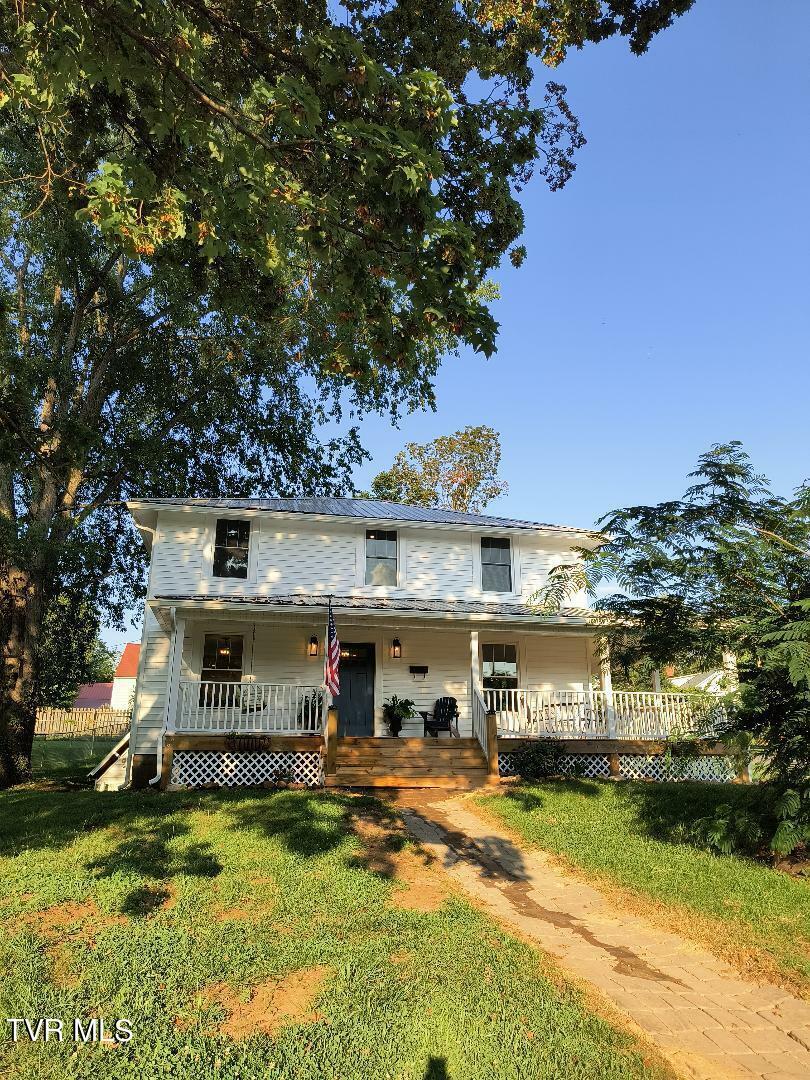 Property Photo:  301 East K Street  TN 37643 