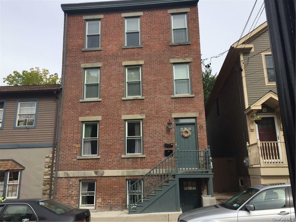 Property Photo:  16 E Parmenter Street 1st Floor  NY 12550 