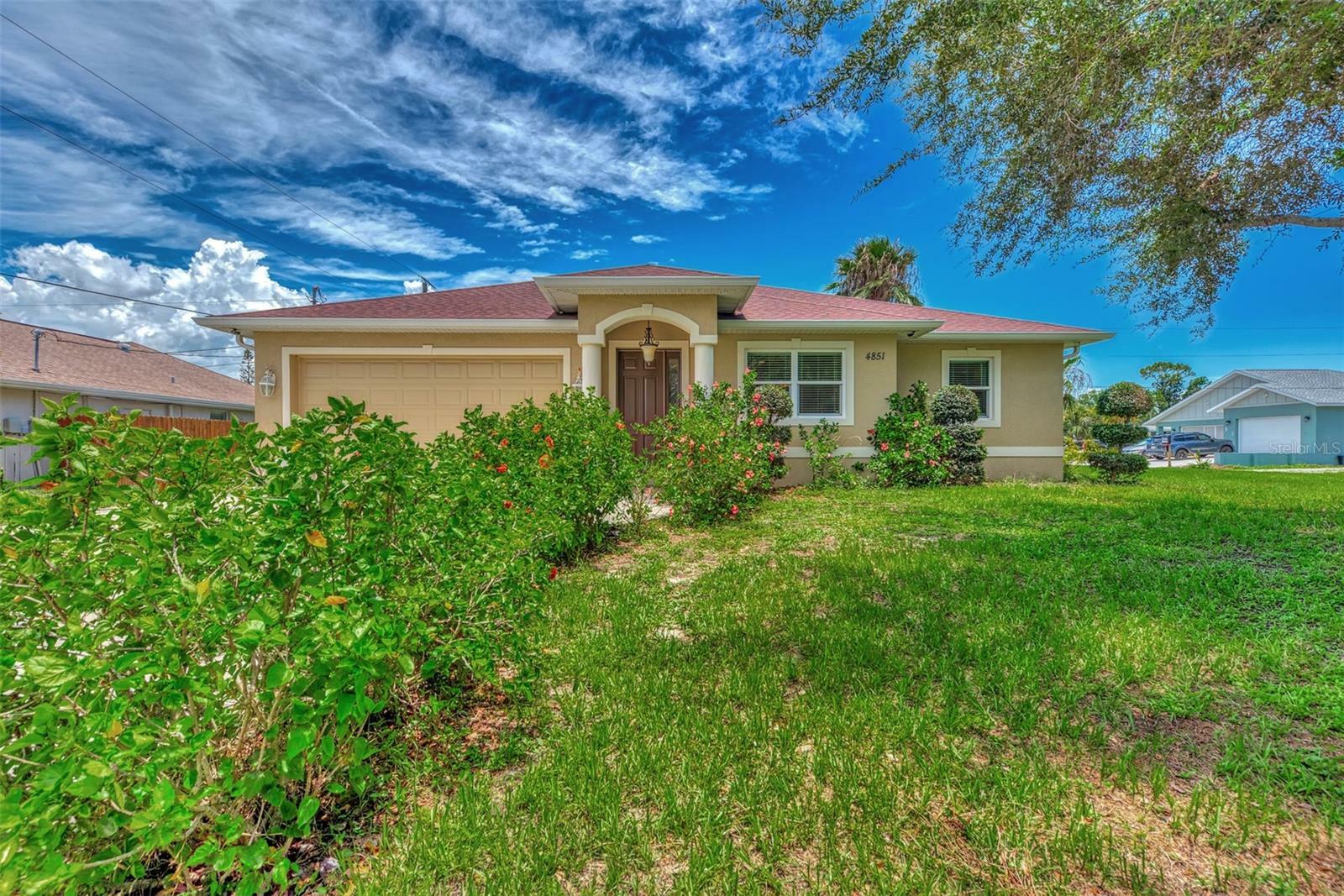 Property Photo:  4851 Neptune Road  FL 34293 