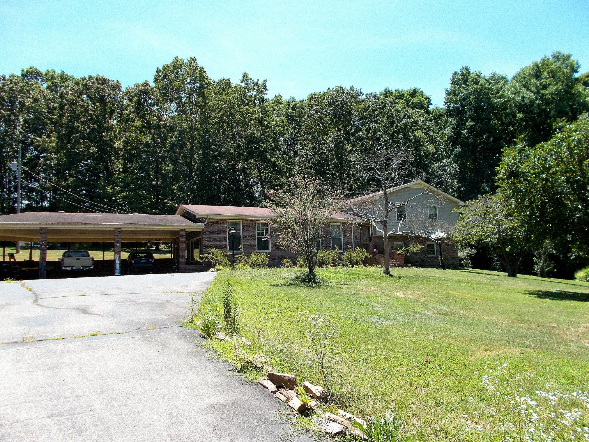 Property Photo:  924 Woodhaven Rd  TN 37098 