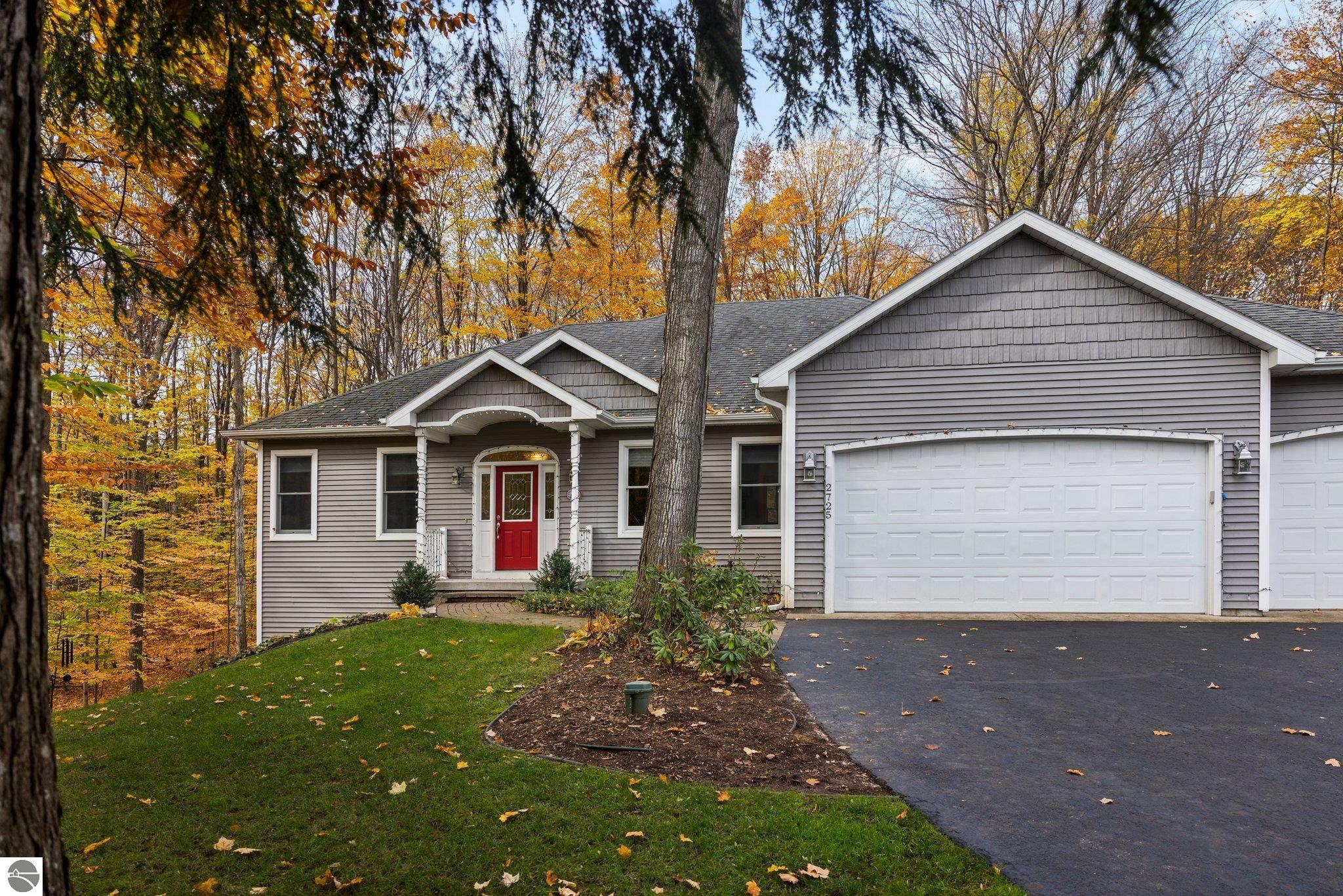 Property Photo:  2725 Blue Meadow Drive  MI 49685 