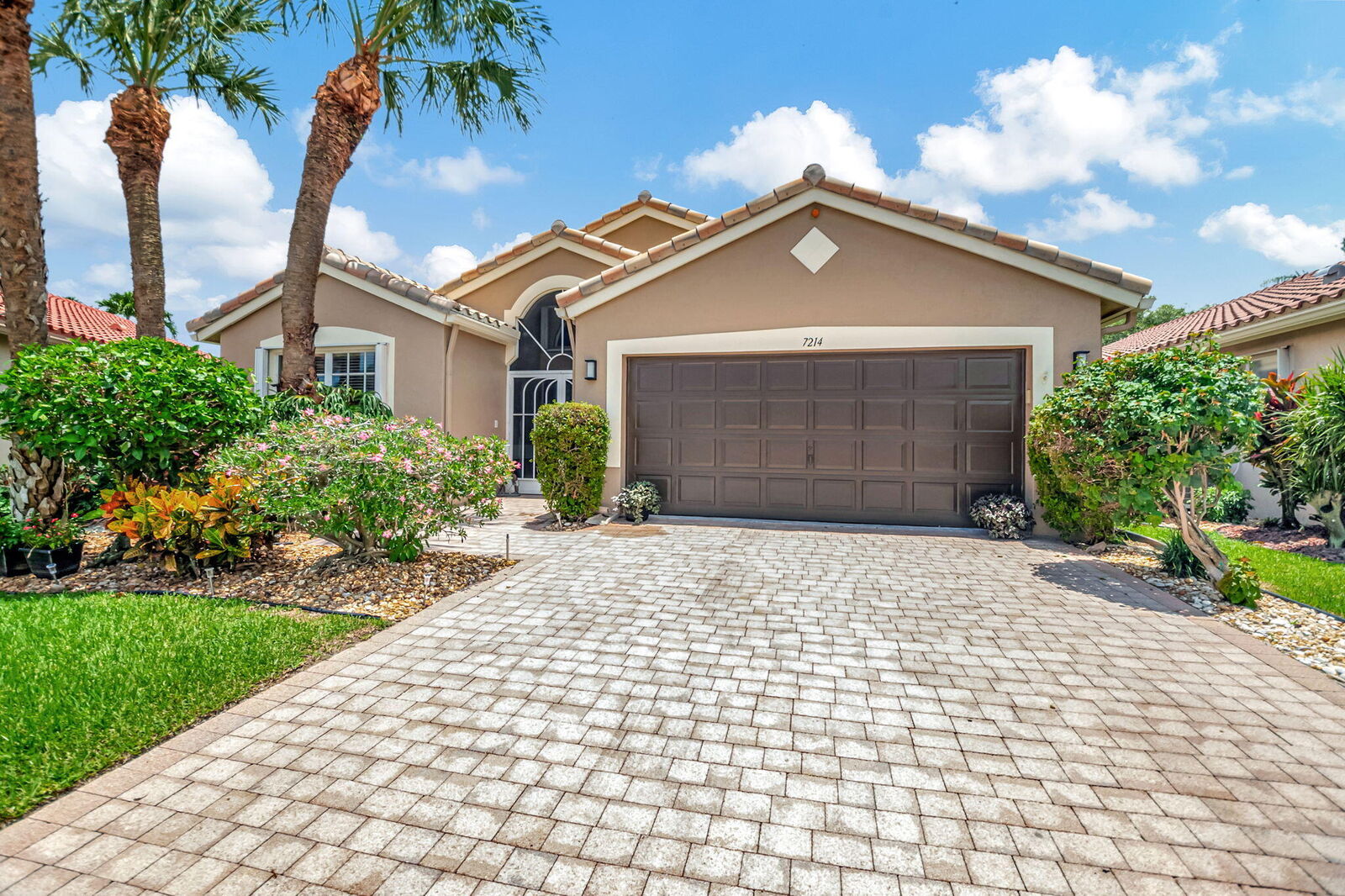 Property Photo: 7214 Louisiane Court FL 33437
