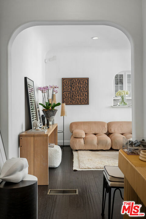 1345 N Hayworth Ave  West Hollywood CA 90046 photo