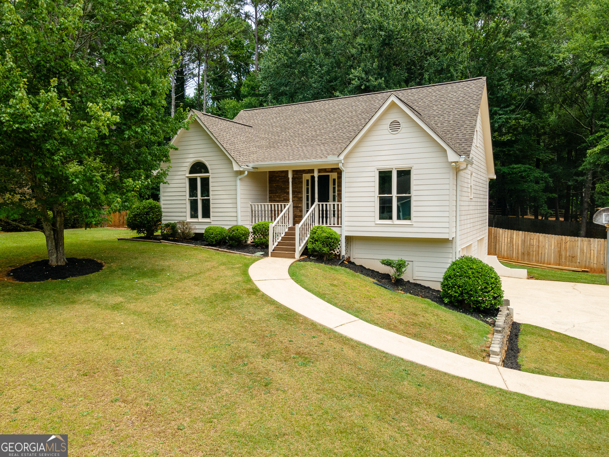 Property Photo:  7395 Wynfield Drive  GA 30040 