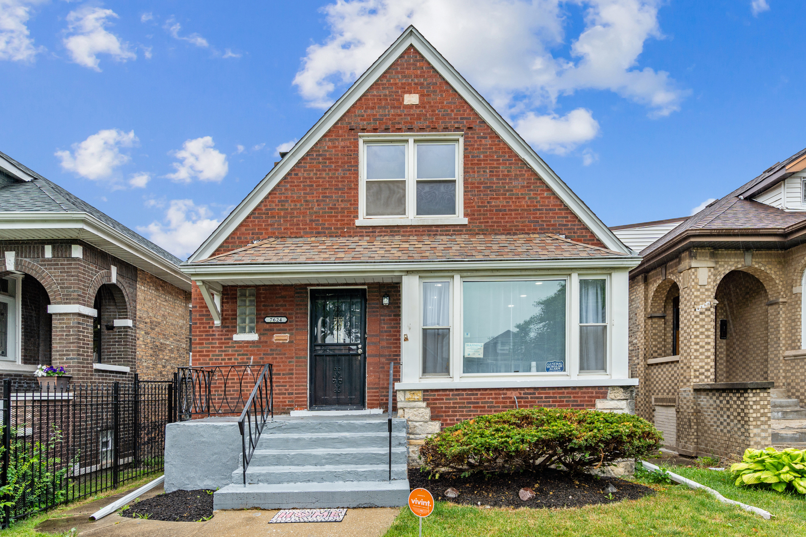 7624 S Honore Street  Chicago IL 60620 photo