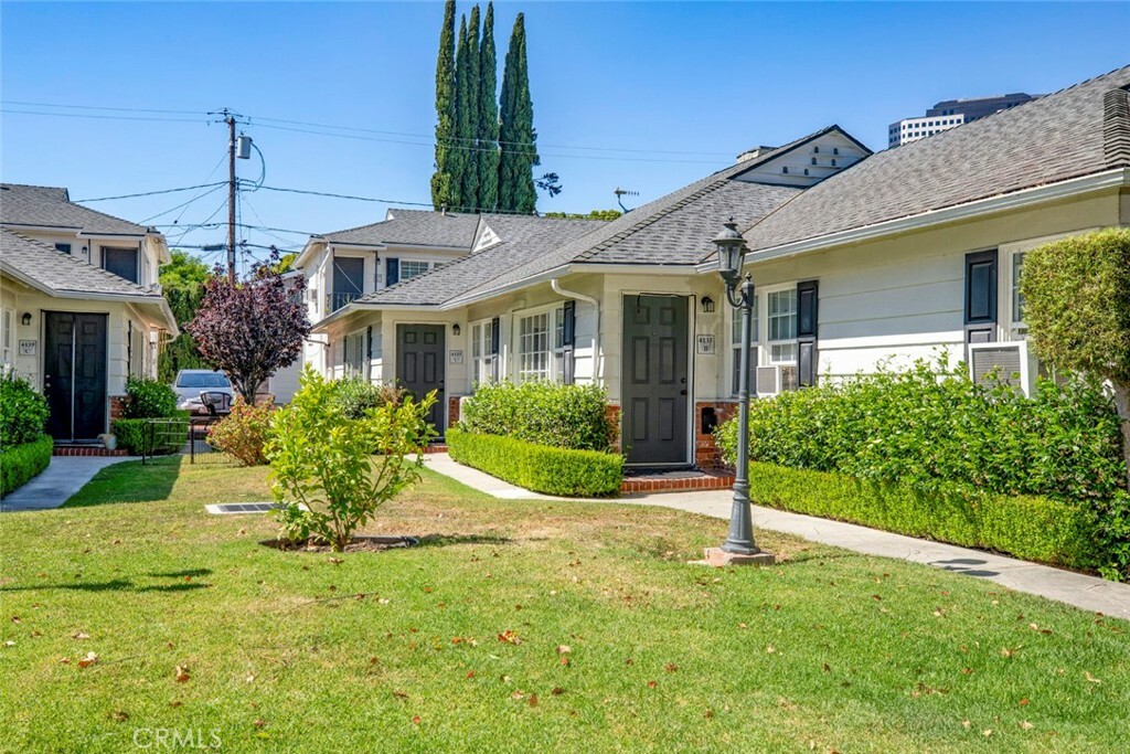 Property Photo:  4135 Warner Boulevard B  CA 91505 