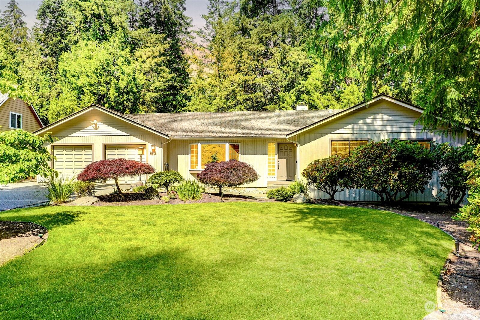 Property Photo:  2315 209th Place NE  WA 98074 