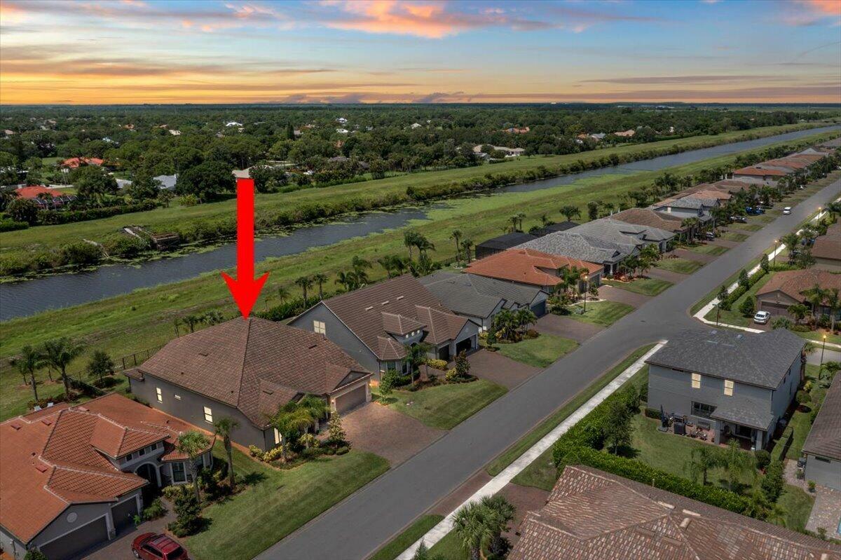 Property Photo:  744 SE Villandry Way  FL 34984 