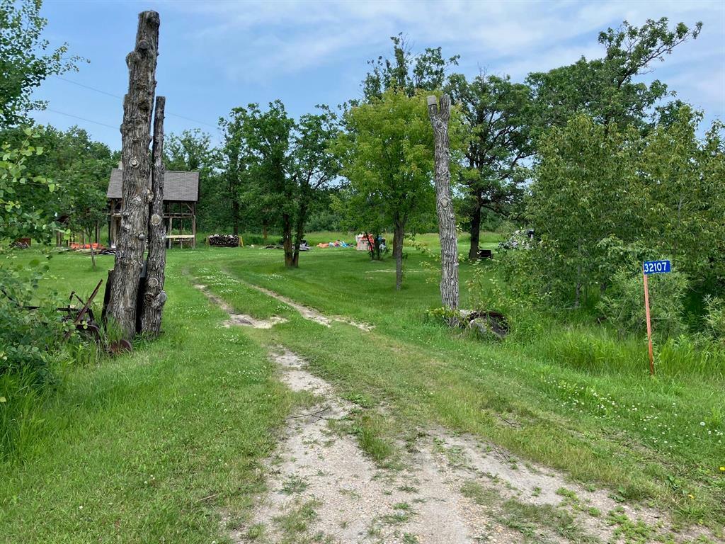 Property Photo:  32107 11 Road North  MB R0A 2B0 