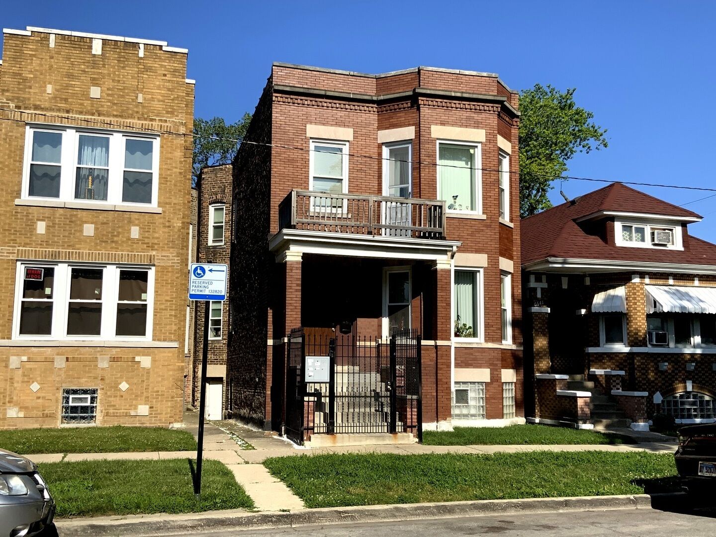 Property Photo: 6639 S Rhodes Avenue IL 60637