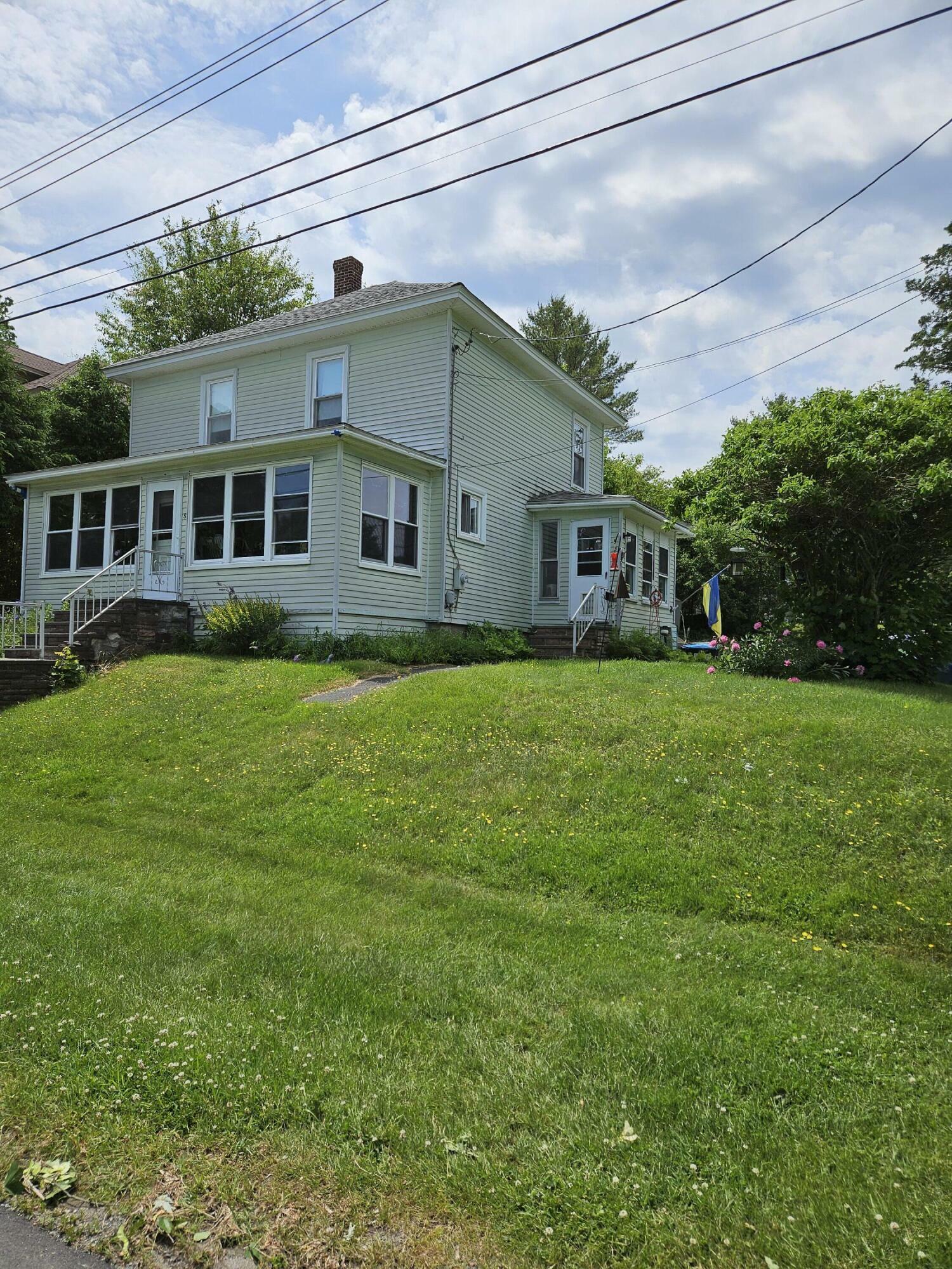 Property Photo:  5 Hillside Avenue  ME 04468 