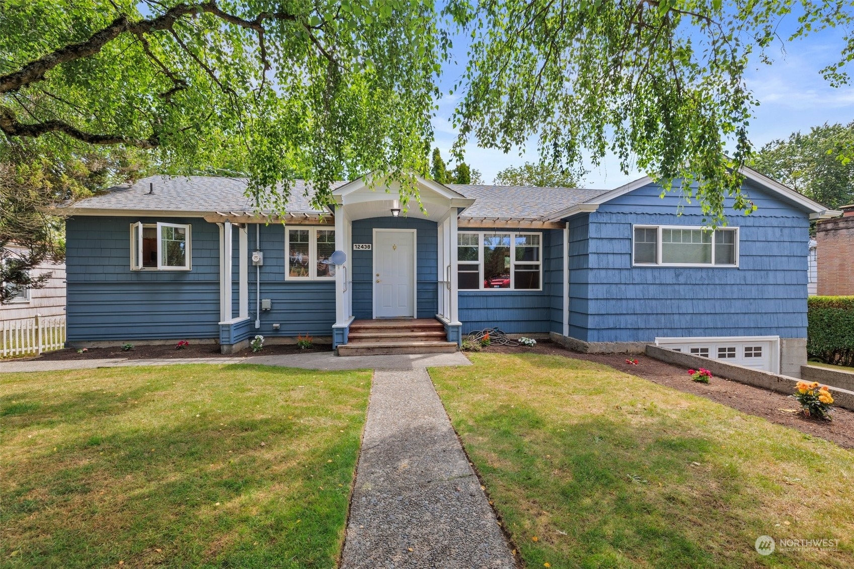 Property Photo:  12438 80th Avenue S  WA 98178 