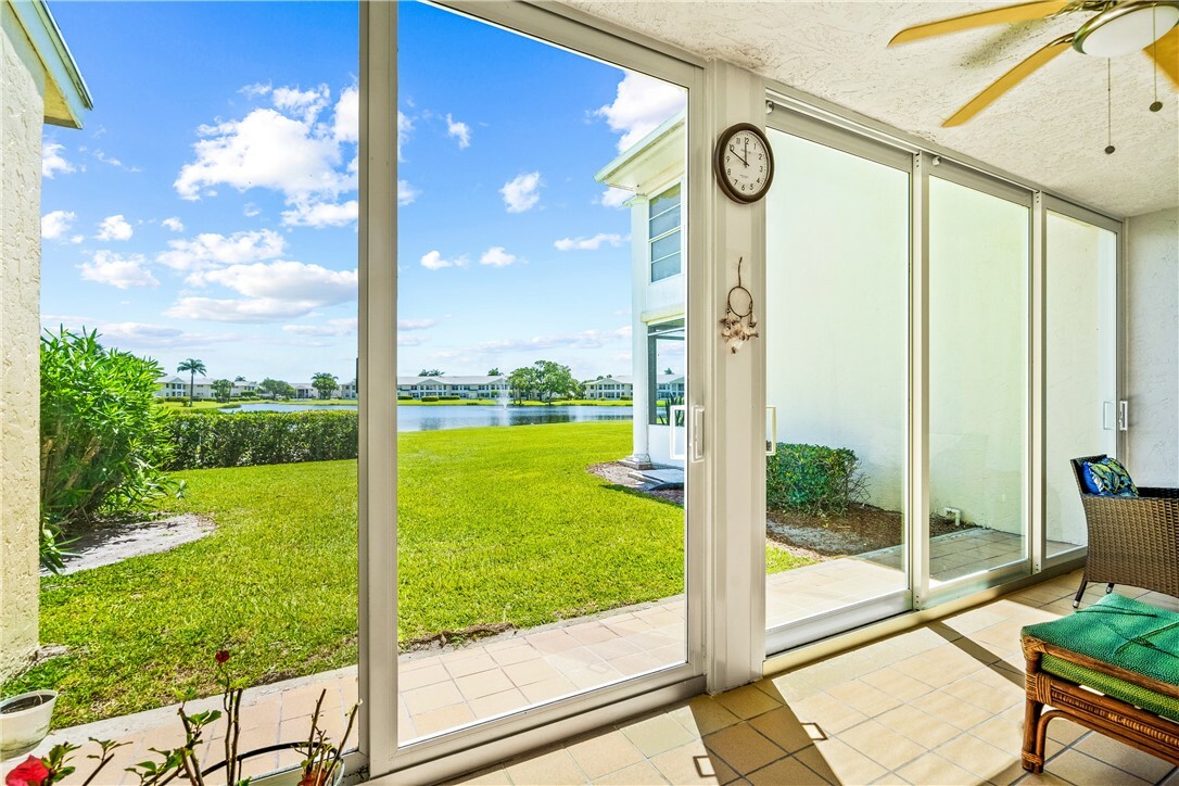 Property Photo:  306 Grove Isle Circle 306  FL 32962 